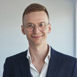 PhDr. Lukáš Kučerík, MBA – lektor programu digitálnych zručností