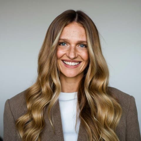 PhDr. Monika Ferenčiková – lektorka programu digitálnych zručností